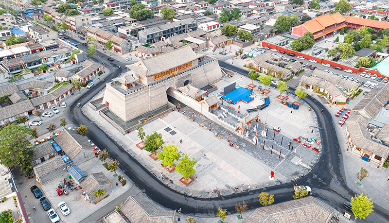 2022年9月8日，石家莊，航拍正定縣正定古城陽和樓與正定歷史文化街。