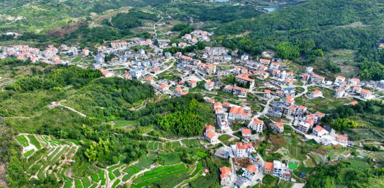 軍營(yíng)村俯瞰。人民網(wǎng)記者 陳博 攝